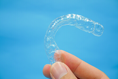Retainer